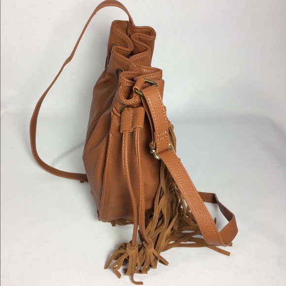 Steve madden festival fringe bucket crossbody bag - Picture 5 of 7